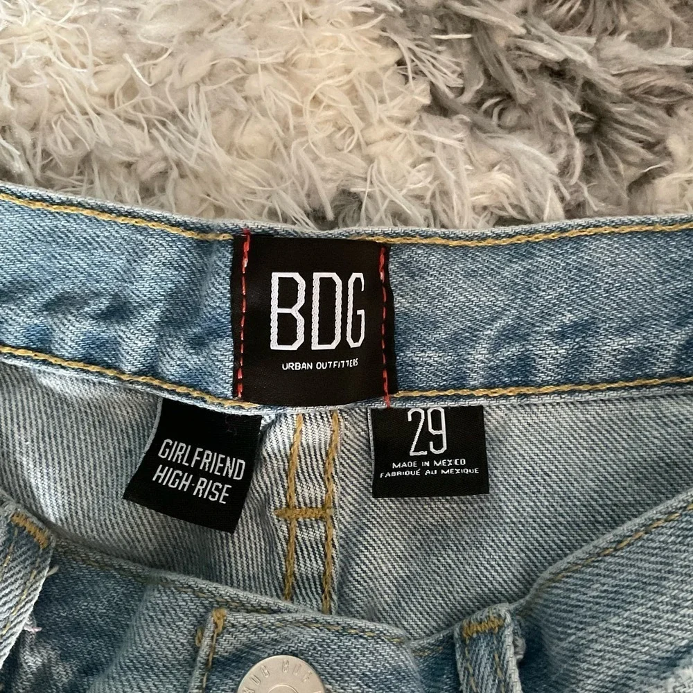 BDG by‎ Urban Outfitters Girlfriend High Rise Shorts Light Wash 29
